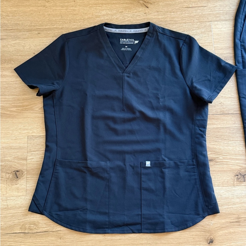 Fabletics Black Scrub Set - Medium - Picture 2 of 9